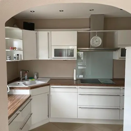 Apartment Tolle In